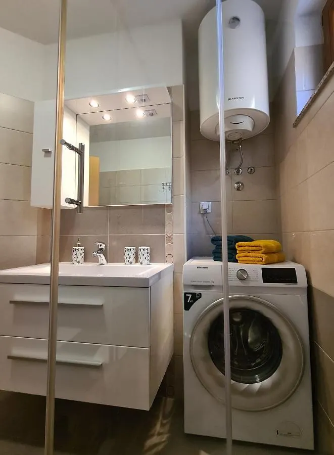 Downtown Apartment Ela Opatija 0*,